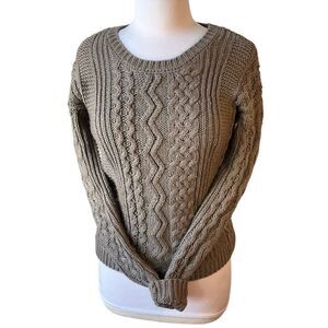 Y2K Grey Cable Knit Pullover, Relaxed Fit, XS. Academia